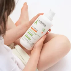 A-Derma Exomega Control Balsamo Emolliente Anti-grattage 400ml, Tripla Azione Lenisce la secchezza, gli arrossamenti e la sensazione di prurito, Pelle secca a tendenza atopica